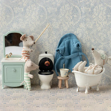 Load image into Gallery viewer, Sink Dresser Mouse Mint