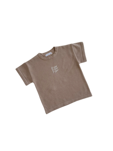 Signature Tee | Milo SIZE 5YR