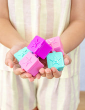 Load image into Gallery viewer, Bento Dip n Sauce Box | Fuchsia