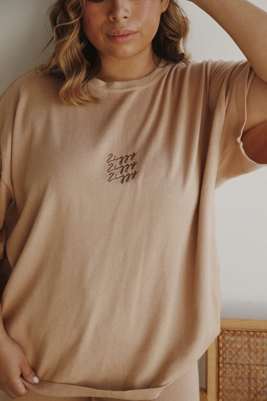 Women's Signature Tee | Pecan SIZE XXXS and L