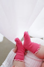 Load image into Gallery viewer, Socks | Raspberry