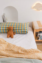 Load image into Gallery viewer, White Waterproof Fitted Sheet