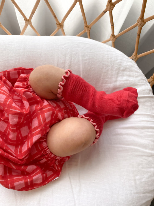 Socks | Scarlet