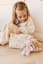 Load image into Gallery viewer, Snuggle Bunnies - Penelope Keyring - Blossom