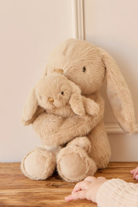 Snuggle Bunnies | Frankie the Hugging Bunny | Caramel