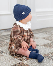 Load image into Gallery viewer, Organic Socks Knee Frilly Ink