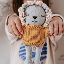 Load image into Gallery viewer, Percy Lion