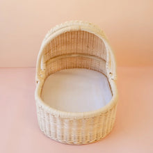 Load image into Gallery viewer, Dolls Moses Basket