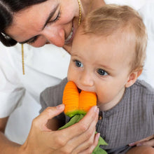 Load image into Gallery viewer, Cathy the Carrot Mini Doudou-Teethers