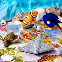 Load image into Gallery viewer, Australian Coral Reef Under the Sea - Finger Puppet Set