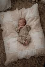 Load image into Gallery viewer, Bow Peep Knitted Blanket
