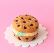 Load image into Gallery viewer, Ice Cream Sandwich