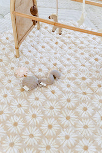 Quilted Linen Playmat | Daisy