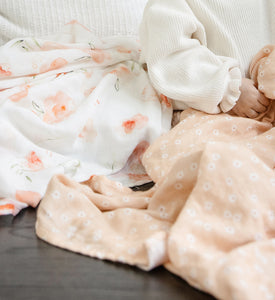 Baby Swaddle | Daisies