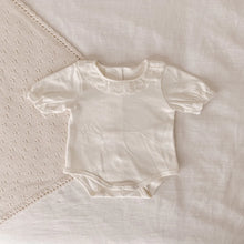 Load image into Gallery viewer, Betty Bodysuit in Cream SIZE 6-12M