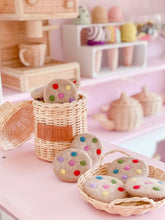 Load image into Gallery viewer, Dotty Cookies 6pc