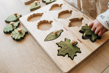 Load image into Gallery viewer, Montessori Leaf Puzzle